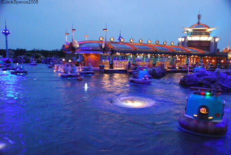 Aquatopia in Port Discovery Tokyo DisneySea