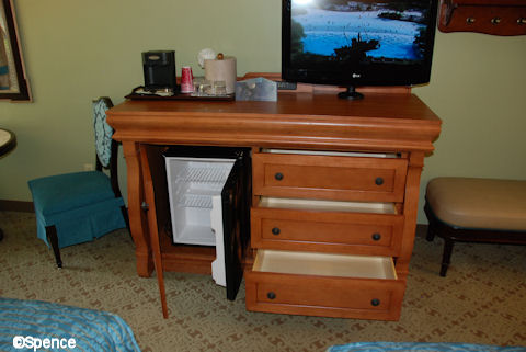 Chest of Drawers