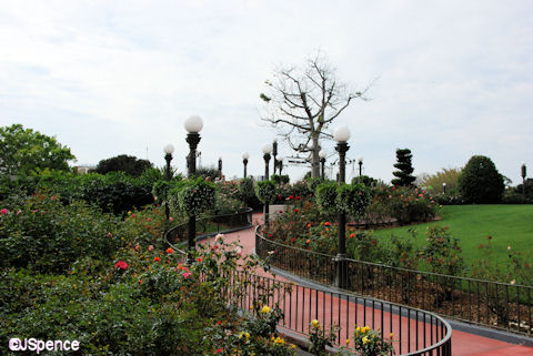 Plaza Rose Garden