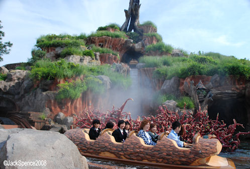 Splash Mountain Tokyo Disneyland