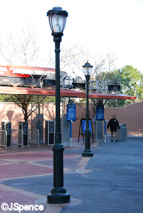 Rock 'N' Roller Coaster Lamp Post