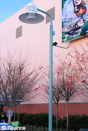 Mickey Ave Lamp Post