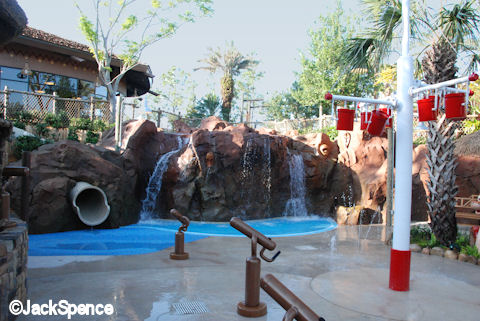 Uwanja%20Camp%2006.jpg
