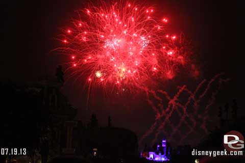 Let Disneyland Entertain You
