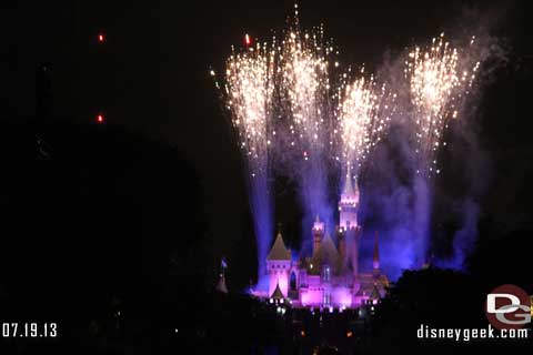 Let Disneyland Entertain You