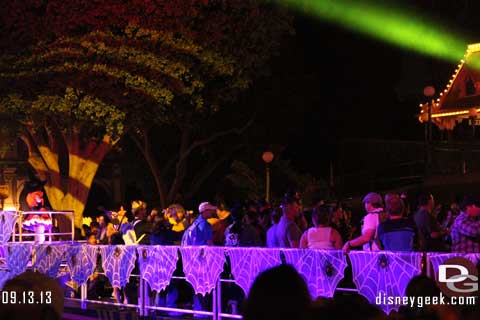 Disneyland Unleashes the Villains 