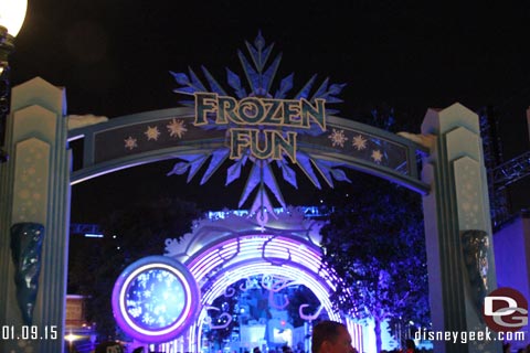  Freeze the Night - Disney California Adventure