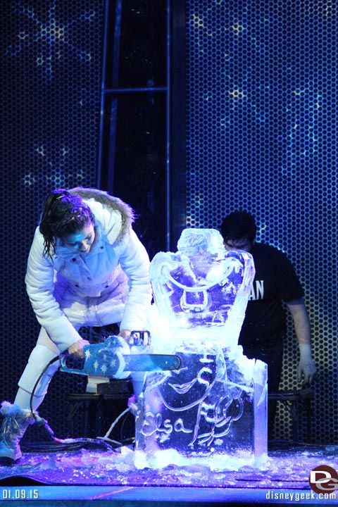  Freeze the Night - Disney California Adventure