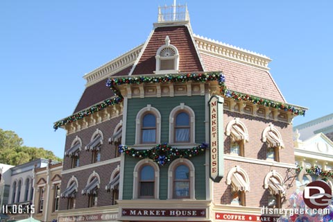 Jason @ disneygeek.com image from Friday, November 6, 2015
