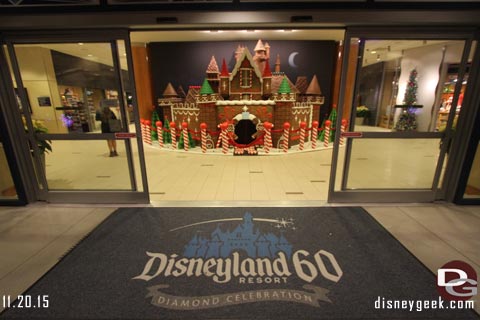 Jason @ disneygeek.com image from Friday, November 20, 2015