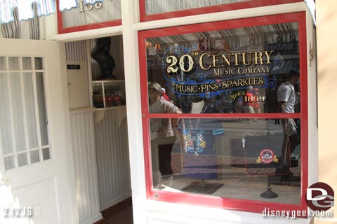 Jason @ disneygeek.com image from Friday, February 12, 2016