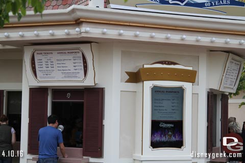 Jason @ disneygeek.com image from Sunday, April 10, 2016