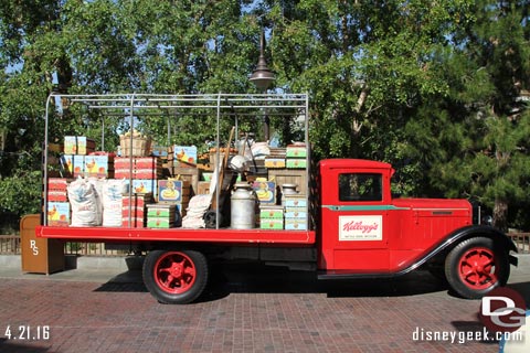 Jason @ disneygeek.com image from Thursday, April 21, 2016
