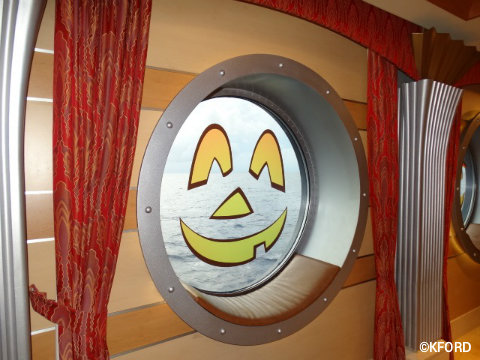 disney-cruise-line-halloween-on-the-high-seas-porthole-jack-o-lantern.jpg