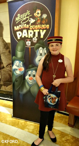 disney-cruise-line-halloween-on-the-high-seas-trick-or-treating.jpg