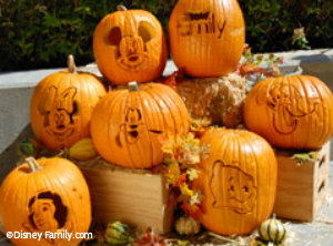 Free pumpkin templates allow families to carve Disney character jack-o ...