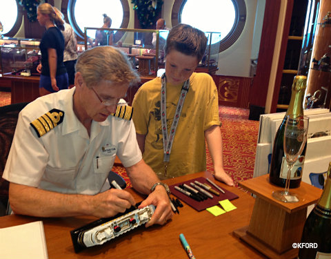 disney-fantasy-captain-tom-autograph.jpg