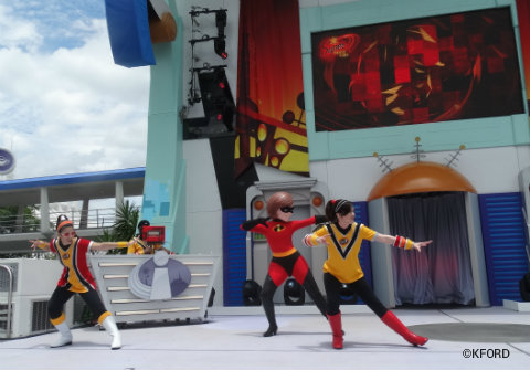 disney-incredible-tomorrowland-expo-super-party-time-elastigirl.jpg