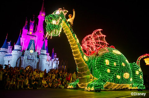 disney-main-street-electrical-parade-petes-dragon-elliott-float.jpg