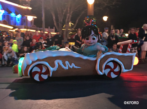 disney-mickeys-very-merry-christmas-party-parade-vanellope.jpg