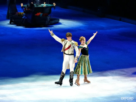 disney-on-ice-follow-your-heart-anna-hans.jpg