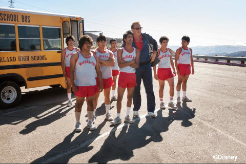 disney-pictures-mcfarland-usa-team-coach.jpg