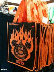 disney-world-halloween-treat-bag-1.jpg