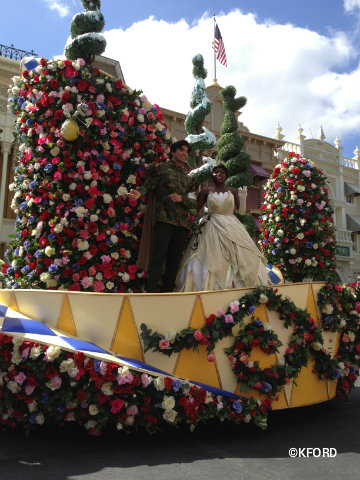 festival-of-fantasy-parade-tiana-naveen.jpg