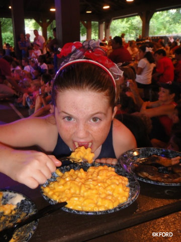 mickeys-backyard-bbq-mac-n-cheese.jpg