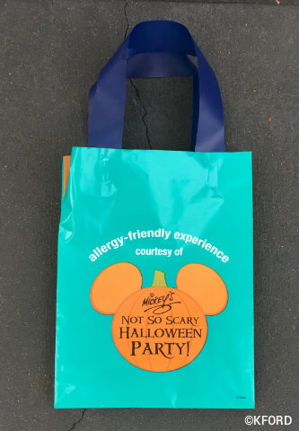 mickeys-not-so-scary-halloween-party-allergy-friendly-treat-bag.jpg