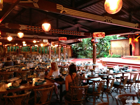 polynesian-luau-seating1.jpg