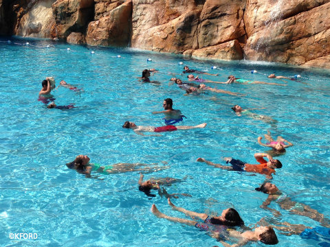 seaworld-aquatica-swim-lesson-floating.jpg