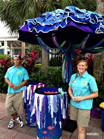 seaworld-spooktacular-candy-station.jpg