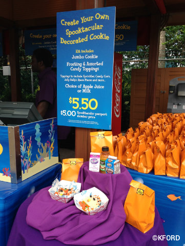 seaworld-spooktacular-cookie-decorating.jpg