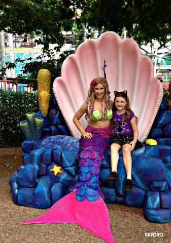 seaworld-spooktacular-mermaid.jpg