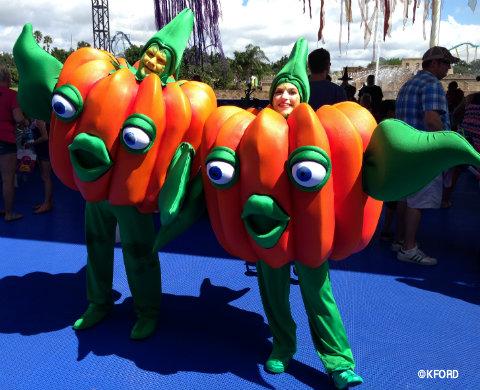 seaworld-spooktacular-pumpkin-people.jpg