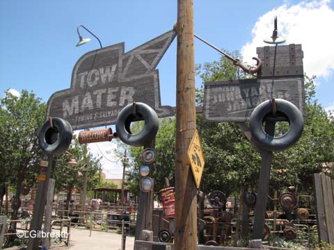 Mater's Junkyard Jamboree Entrance