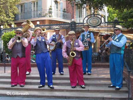 Let Disneyland Entertain You