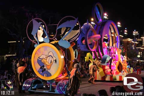 Mickey's Soundsational Parade Annual Passholder Event