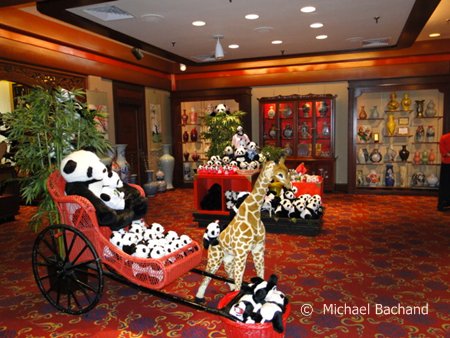 Inside Yong Feng Shangdian Department Store