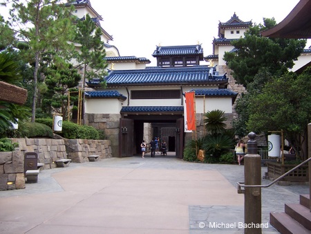 Looking towards the Nijo entrance