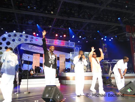 Kool & The Gang performs