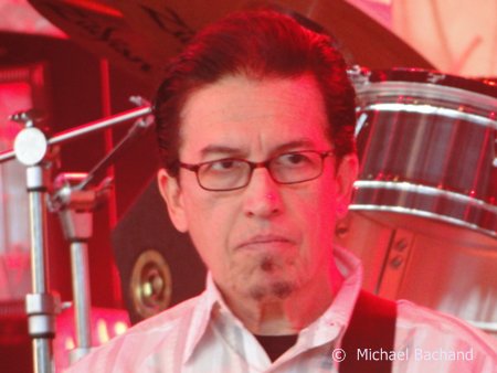 Los Lobos performs