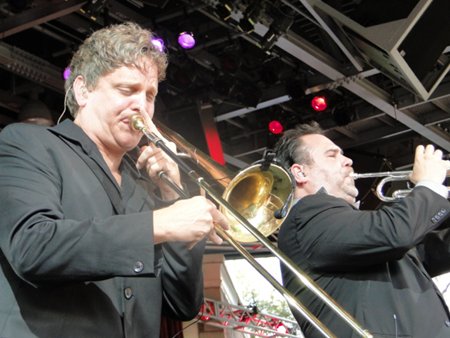 Big Bad VooDoo Daddy in concert