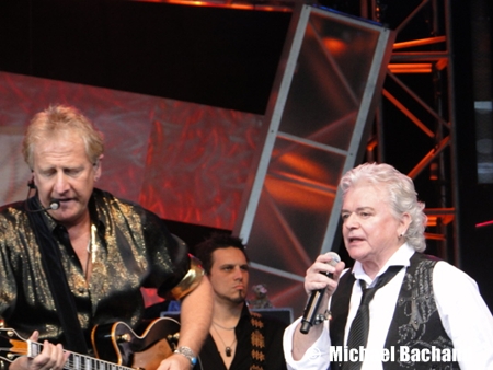 Air Supply performs