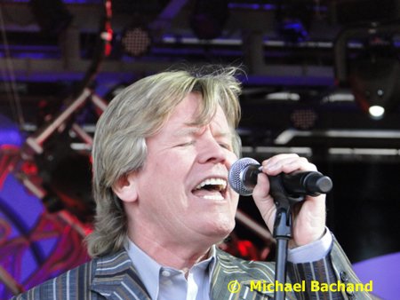 Herman's Hermits perform