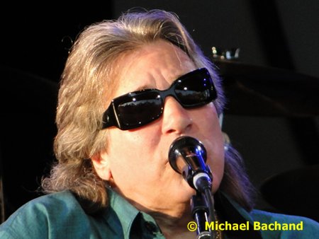 Jose Feliciano performs
