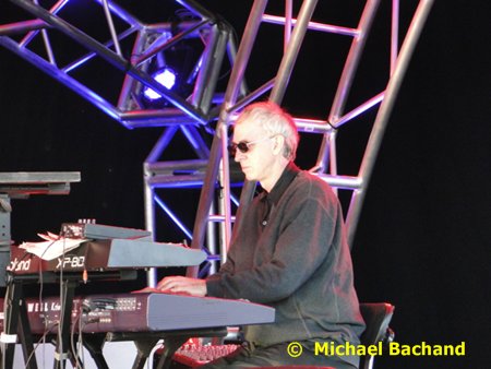 Jose Feliciano performs