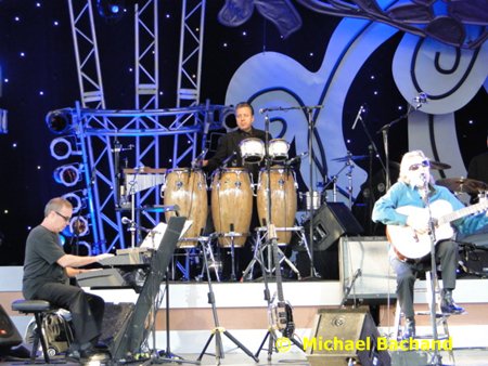 Jose Feliciano performs