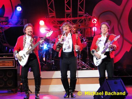 Paul Revere performs